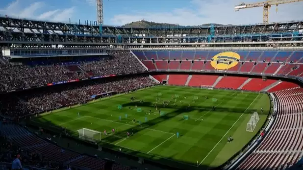 Camp Nou’da kaçak Türk işçi çalıştırıldı: Firmaya para cezası verildi!