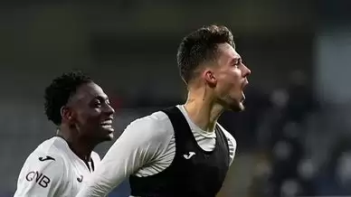 Ernest Muçi’den transfer açıklaması! ”Sözleşmem…”