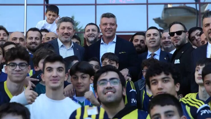 Fenerbahçe Kulübü Başkanı Saran, Rize’de okul ziyaretinde bulundu