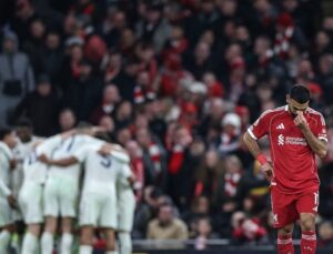 Liverpool evinde Nottingham Forest’a farklı mağlup!