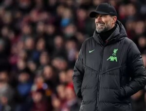 Liverpool’da Arne Slot’a baskı artıyor, Hamann’dan sert eleştiriler! Klopp iddiası…