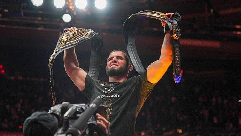 UFCde tarihi baştan yazan maç Islam Makhachev, artık çifte şampiyon...