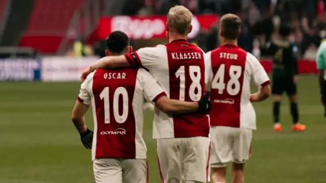 Der Klassieker’de gülen taraf Ajax oldu