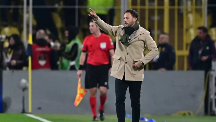 Domenico Tedesco: "Mükemmel olmak için her iki devreyi de iyi oynamalısınız"
