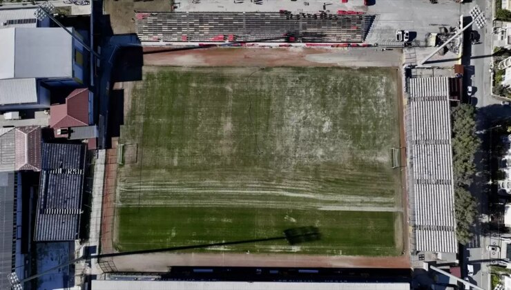 Fethiye İlçe Stadı’nda Galatasaray maçı hazırlığı! 3 bin kişilik portatif tribün…