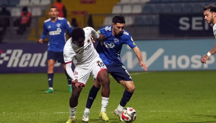 Kasımpaşa- Gençlerbirliği maçında gol sesi yok!