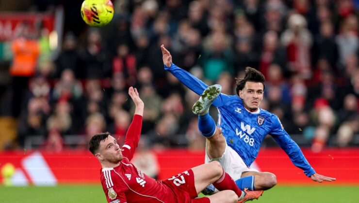 Liverpool Sunderland ile berabere kaldı!