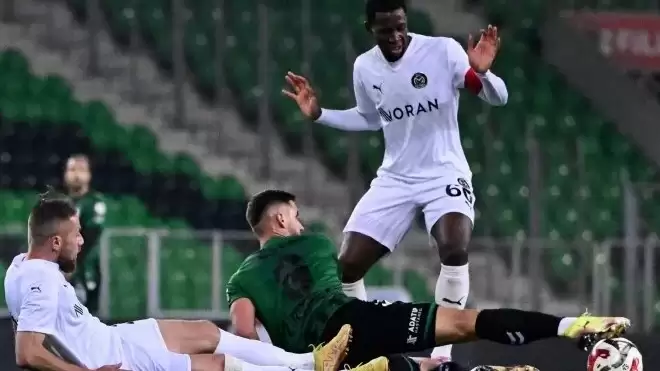 (ÖZET) Manisa FK, Sakarya’da nefes aldı!