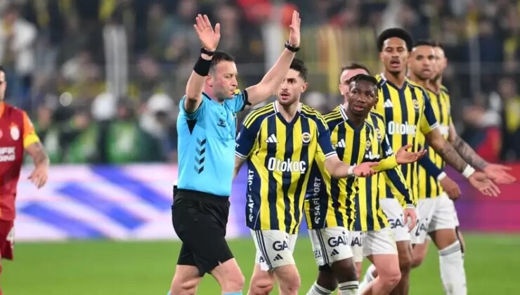 Penaltı, kırmızı kart, iptal edilen gol! Trio, derbinin tartışmalı pozisyonlarına noktayı koydu