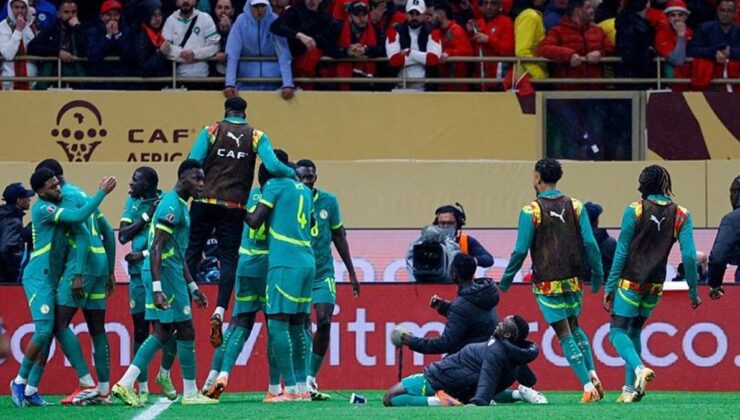 Afrika Uluslar Kupası’ndaki olaylı finalde Senegal, Fas’ı mağlup ederek şampiyon oldu! İşte maçın özeti