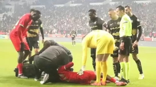 Amed Sporlu Daniel Moreno’ya 25 dikiş