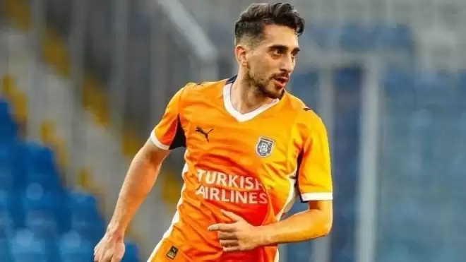 Başakşehir’de ayrılık