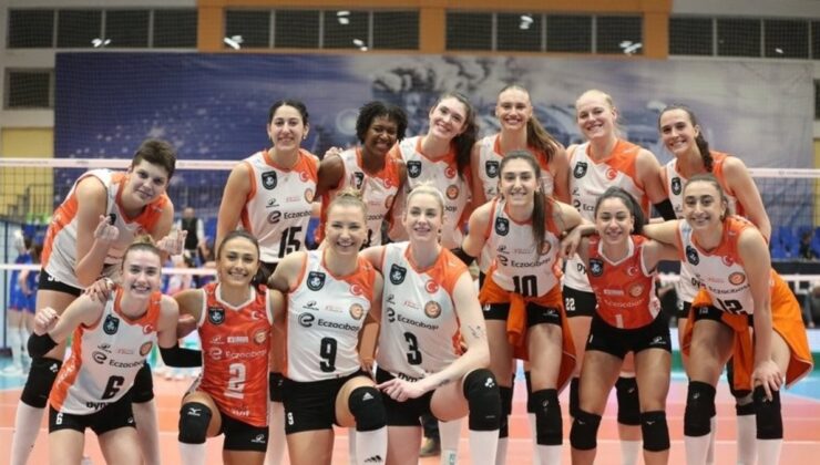 Eczacıbaşı deplasmanda set vermeden galip!