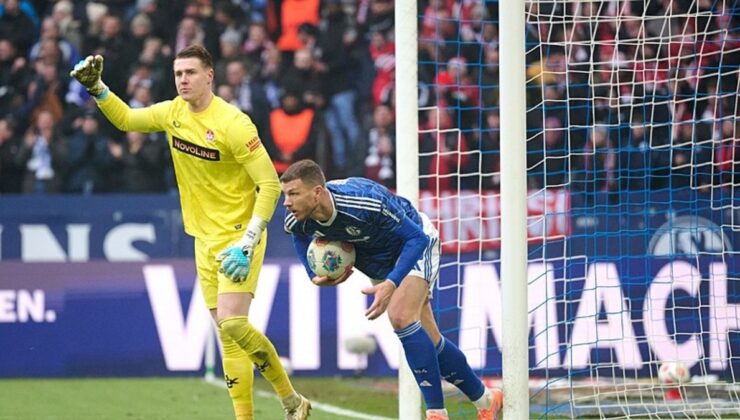 Edin Dzeko Schalke formasıyla siftahı yaptı!