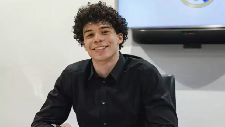 Efsane futbolcunun oğlu Real Madrid ile profesyonel sözleşme imzaladı