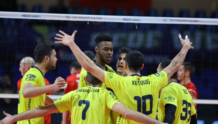 Fenerbahçe Medicana set vermedi! Adını 8’li finale yazdırdı