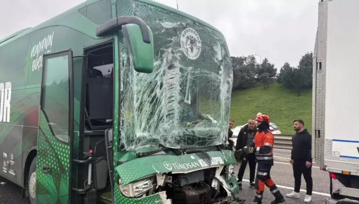 Konyaspor kafilesi İstanbul’da kaza yaptı! Yaralılar var