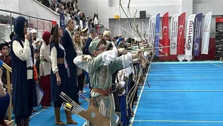 Kütahya’da Geleneksel Türk Okçuluğu şöleni başladı