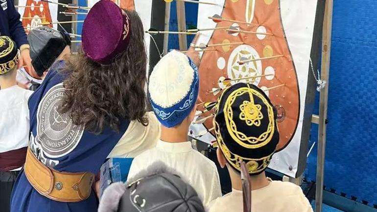 Kütahya’da Geleneksel Türk Okçuluğu şöleni başladı