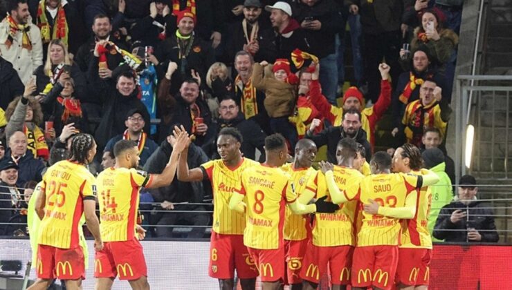 Lens evinde Auxerre’i geçti liderliğini sürdürdü!