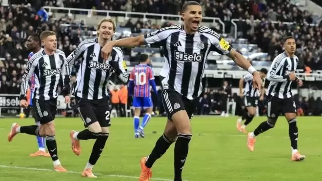 (ÖZET) İkinci yarı açılan Newcastle, Palace’ı geçti