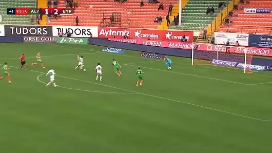 Prince Ampem’den yılın golü!