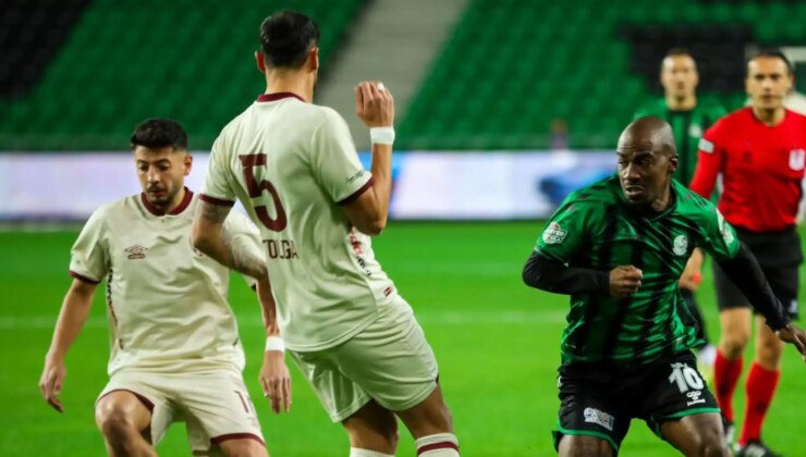 Sakarya’da goller ikinci yarıda geldi! Sakaryaspor ile Bandırmaspor yenişemedi