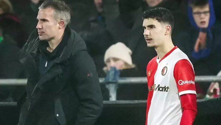 Yok artık! Van Persie 3-1 gerideyken oğlunu oyuna aldı, 2 dakikada olanlar oldu