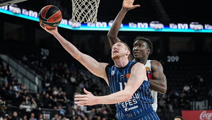Anadolu Efes’ten Rolands Smits ile ilgili sakatlık açıklaması: