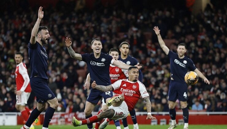 Arsenal evinde Wigan’ı farklı geçti!