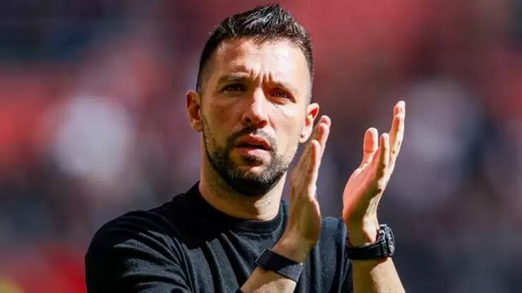 Farioli’ye Casa Pia şoku! Avrupa’da sadece Fenerbahçe, Mourinho’lu Benfica ve Slavia Prag kaldı…