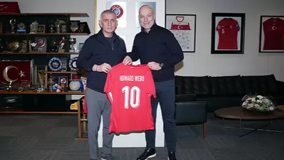 Howard Webb’den Merkez Hakem Kuruluna ziyaret!