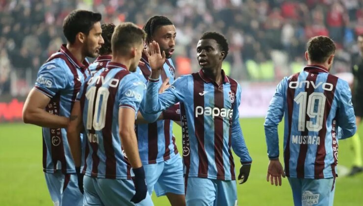 İngiliz kulüpleri, Fenerbahçe maçında Trabzonsporlu yıldızları izleyecek!