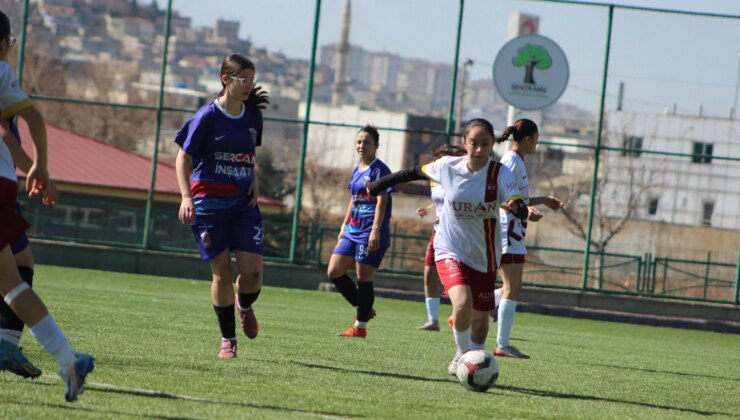 Kayseri Kadın FK’dan 10 gollü şampiyonluk provası