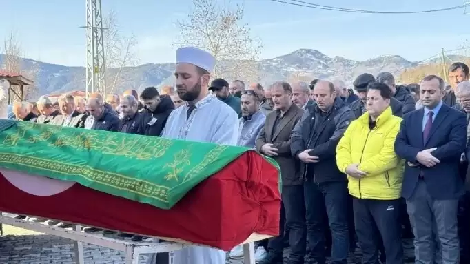 Nurcan Çelik, Artvin’de toprağa verildi