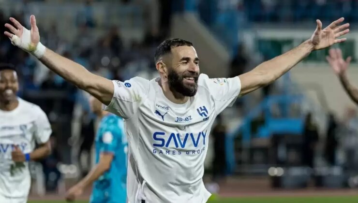 Ronaldo duymasın! Benzema ilk maçında şov yaptı