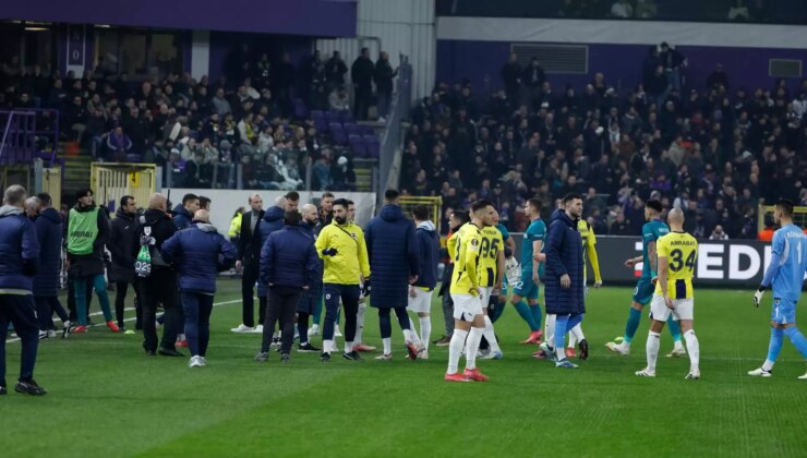 Tarih tekerrür ediyor! Fenerbahçe – Nottingham Forest maçında yine aynı hakem sahada!