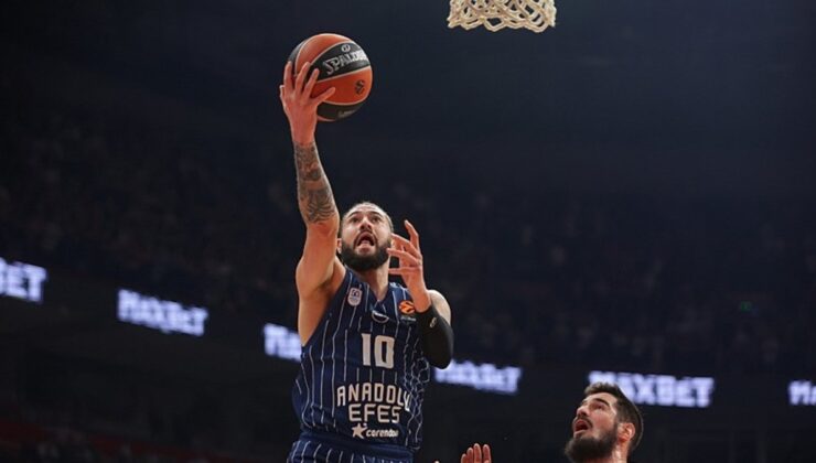 Anadolu Efes, Tel Aviv maçını Belgrad’da oynayacak