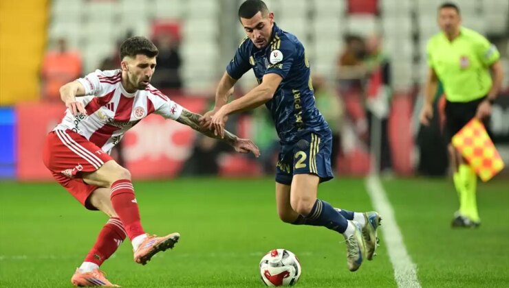 Antalyaspor kaçtı, Fenerbahçe kovaladı! Nefes kesen maçta puanlar paylaşıldı…