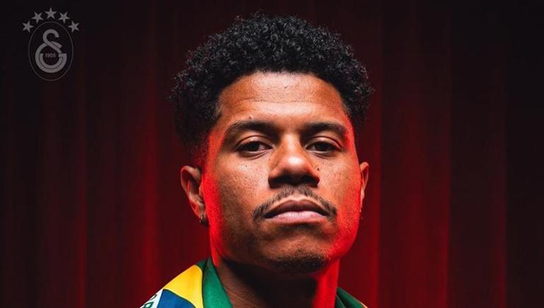 Galatasaraylı Sara Brezilya Milli Takımına seçildi Büyük artış