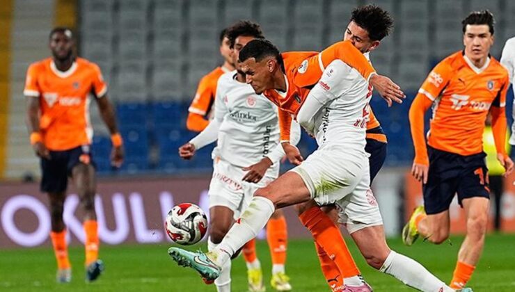 İstanbul’da sessiz gece! Başakşehir, Antalyaspor’a takıldı… (Maç özeti | Başakşehir 0-0 Antalyaspor)