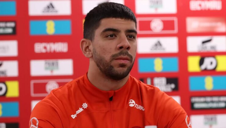 Mili futbolcu Cenk Özkacar Dünya Kupası’ndan emin