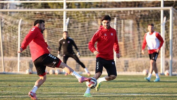 Sivasspor’da Esenler Erokspor mesaisi başladı