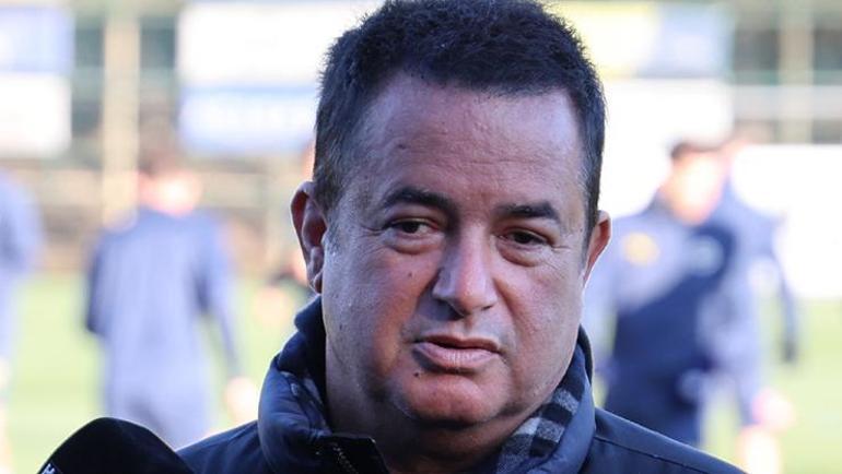 Acun Ilıcalıdan kendi oyuncusuna tepki Hull Cityi 3 dakikada şoku yaşadı