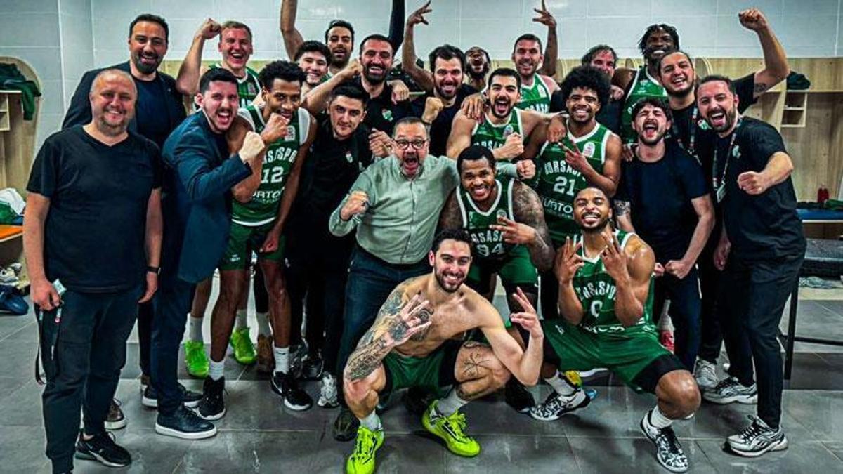 Basketbol mucizesi! Bursaspor Mersin’de 2 salisede maçı aldı… Mersin Spor – Bursaspor maç sonucu 84-86