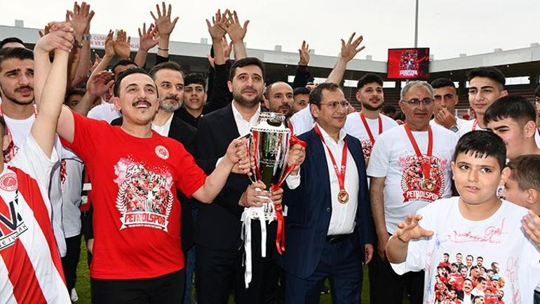 Batman Petrolspor kupasını aldı, hedef Süper Lig