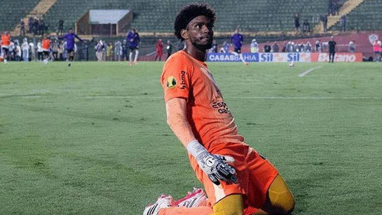 Beşiktaşa sambacı eldiven Resmi teklif yapıldı