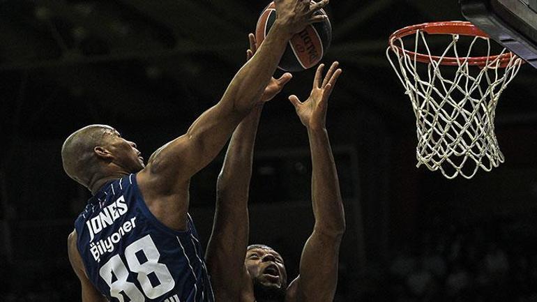 Efesten Dubaiye play-in çalımı 9 blok, 16 sayı fark... Dubai BC - Anadolu Efes maç sonucu 69-85