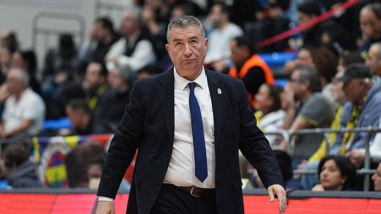 Fenerbahçe namağlup şampiyonluğa koşuyor Final serisi 2-0 oldu... Fenerbahçe Opet - Galatasaray Çağdaş Faktoring maç sonucu 77-75
