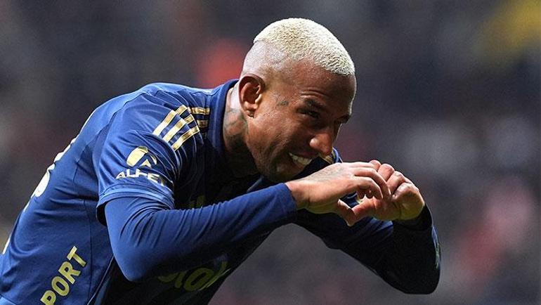 Fenerbahçenin yıldızı Anderson Talisca 7 maç sonra sahneye çıktı Duble yaparak yıldızlaştı